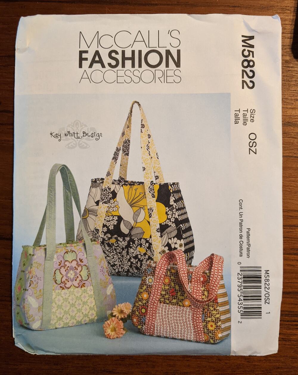UNCUT McCall's Pattern M5822 Bags 3 Sizes